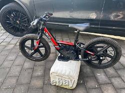 Revvi electric balance bike 16 in red